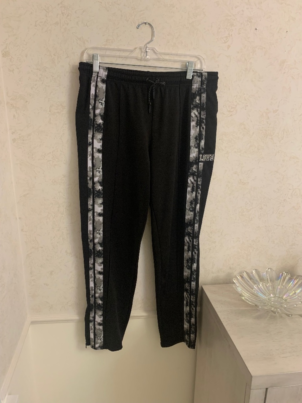 Women’s No Boundaries Lounge Wear, Size 11-13